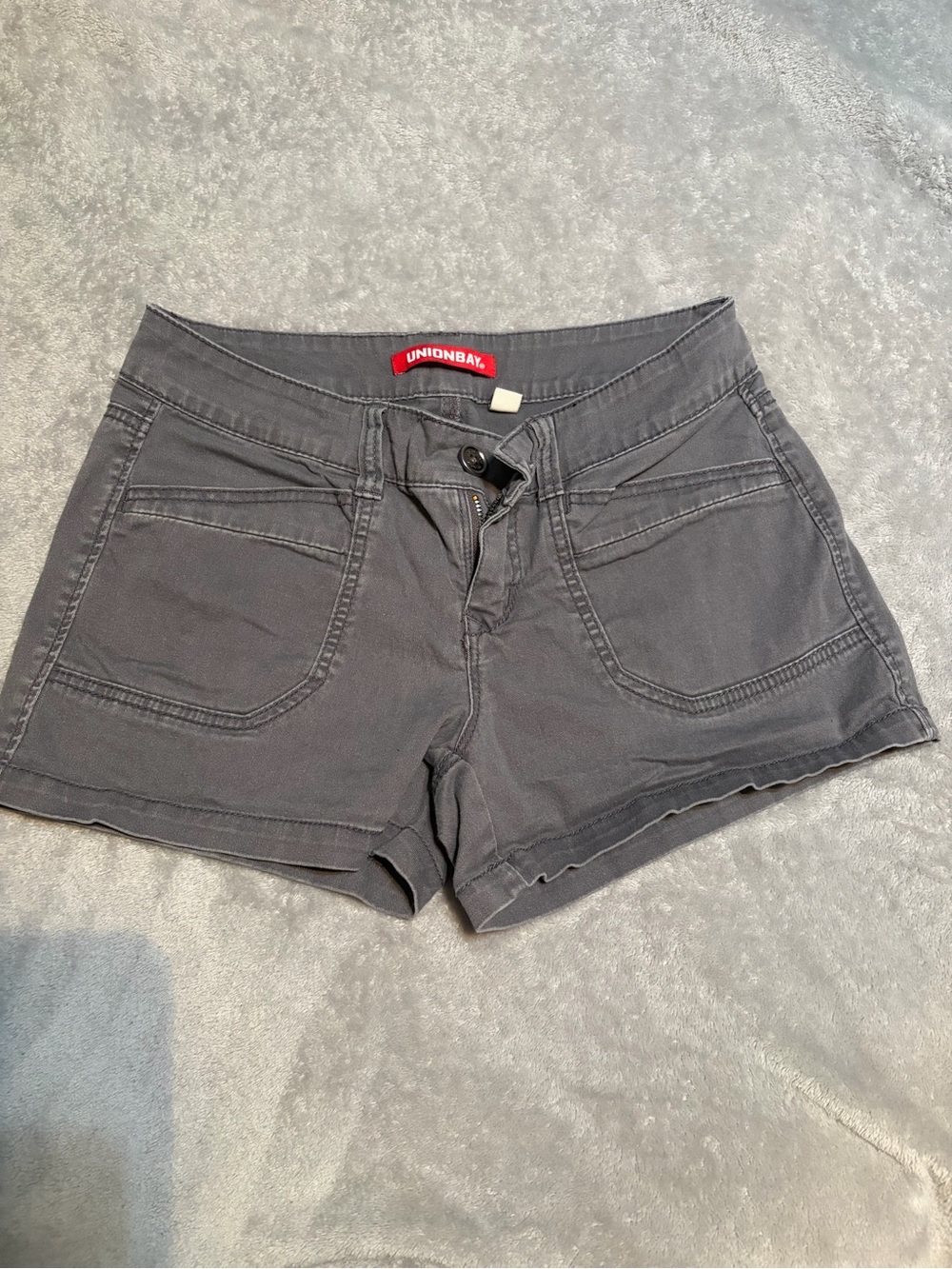 UNIONBAY Women's Charcoal Gray Casual Cotton Blend Shorts